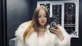 Free Nude EstellaGalo