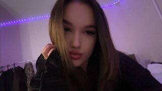 Free Nude EvelinRace