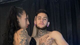 Free Nude EvelynAndLiam
