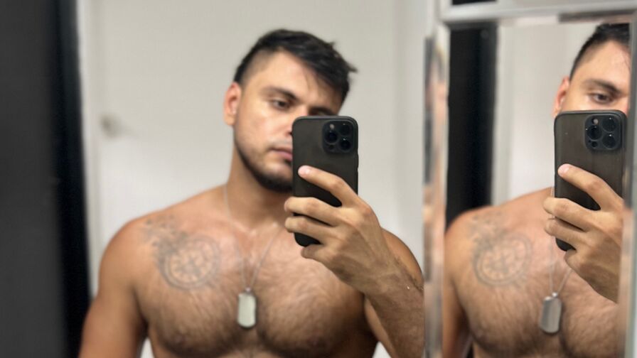 FaridBenjamin Nude