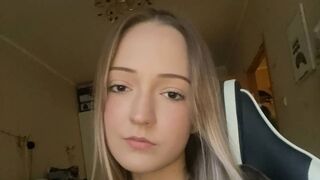 Free Nude FrancesMason