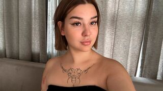 Free Nude FrankieGarner