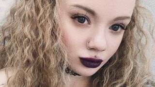 Free Nude FreyaLosman