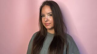 Free Nude GeorginaChapel