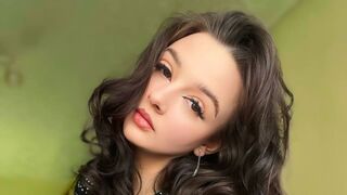 Free Nude HangMelgaard