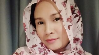 Free Nude HanieMarie