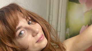 Free Nude HelenaDubois