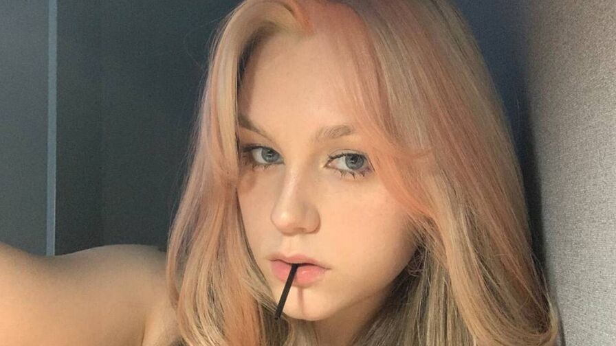 HienMcclee Nude