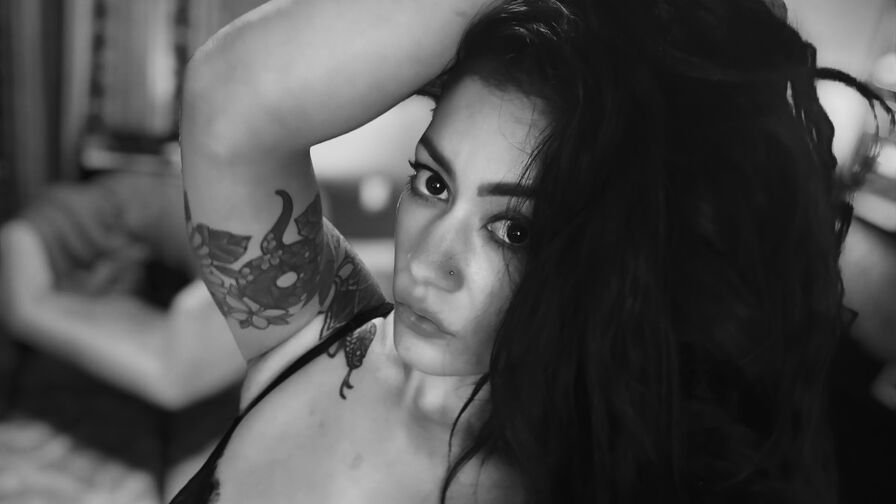 IllustriousLana Nude