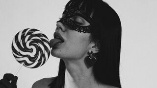 Free Nude IsabellaRi