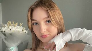 Free Nude IsabelleDurand