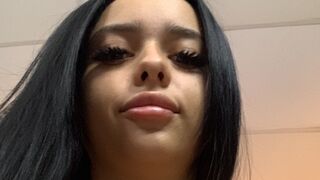 Free Nude IuliaLoana