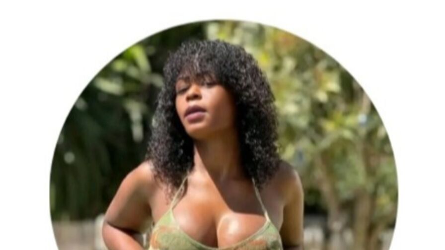 Iveren Nude