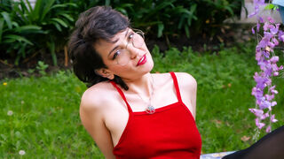 Free Nude IveteDurand