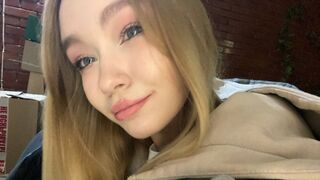 Free Nude JaniseFarone