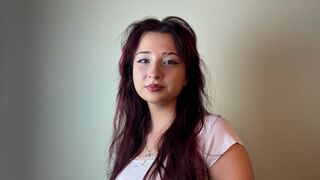 Free Nude JenellKuchar