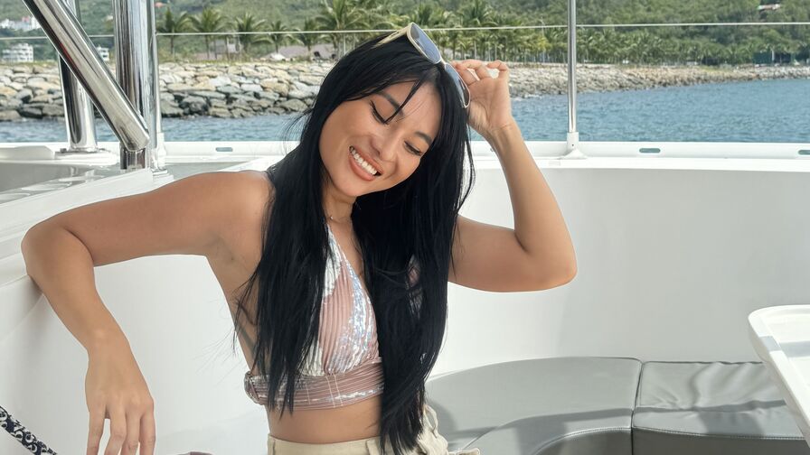 JiJi Nude