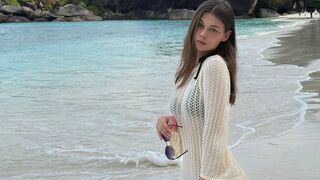 Free Nude JodeeTroglen