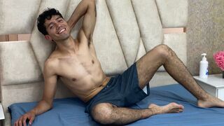 Free Nude JonnasHiltom