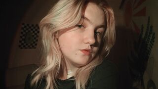Free Nude JuliaJips