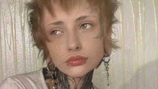 Free Nude JulianeVerdier