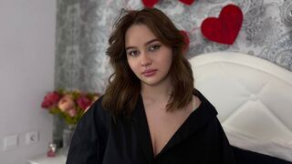 Free Nude JulietaWilde