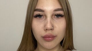 Free Nude KarryIngersol