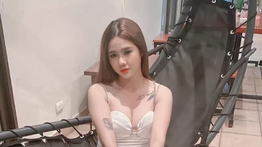 KehMklad Nude
