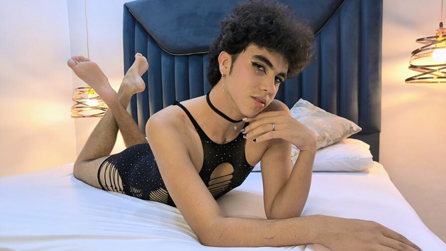 KeylerWalker Nude