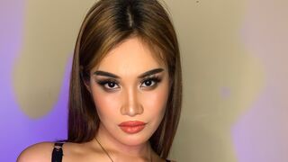 Free Nude KhylieFenty