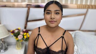 Free Nude KiaraDeket