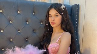 Free Nude KimberlyGuidotti