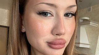 Free Nude KisaAngelic