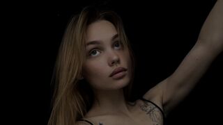 Free Nude KitsyMoore