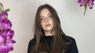 Free Nude KristineKenefick