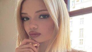 Free Nude LakenyaPortlock