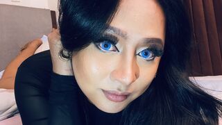 Free Nude LaraLax