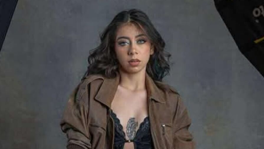 LaylaVelvet Nude