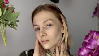 Free Nude LenoraCostner