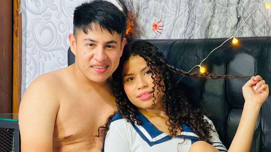 LevyAndLily Nude