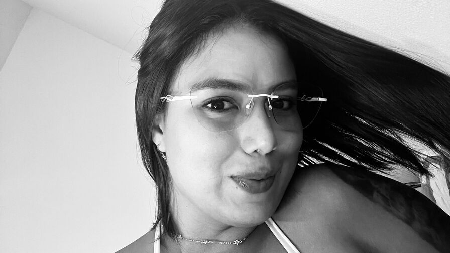 Liceet Nude