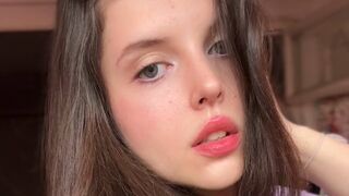 Free Nude LillyLaurent