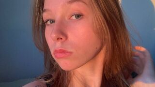 Free Nude LilyRoses