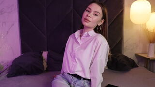 Free Nude LinaFinley