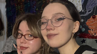 Free Nude LinaandLara