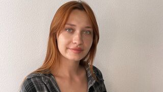 Free Nude LinnDobbs