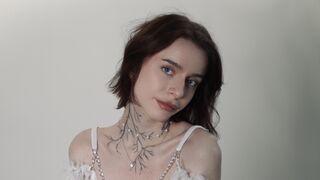 Free Nude LiviaStarwar