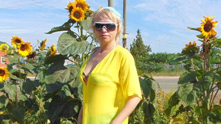 Free Nude LizaBrazer