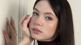 Free Nude LizzyWelles