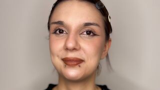 Free Nude LoniFessel